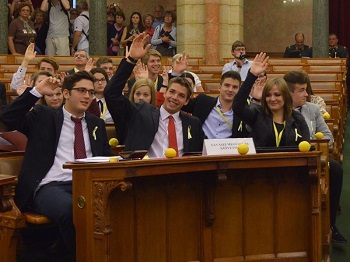 demojatek_vagott(1) image